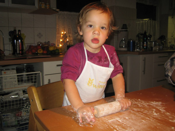 20061225__ZuHause__BackenMitMamaUndPappa_001
