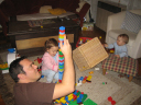 20061210__ZuHause__Sarah,HenrikUndEkkyBauenEinenTurm_002